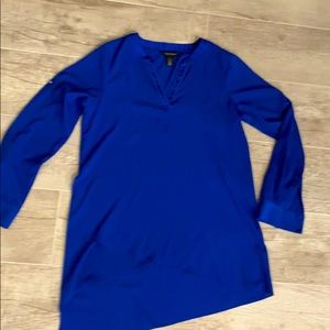 White House black market ladies shirt size 6